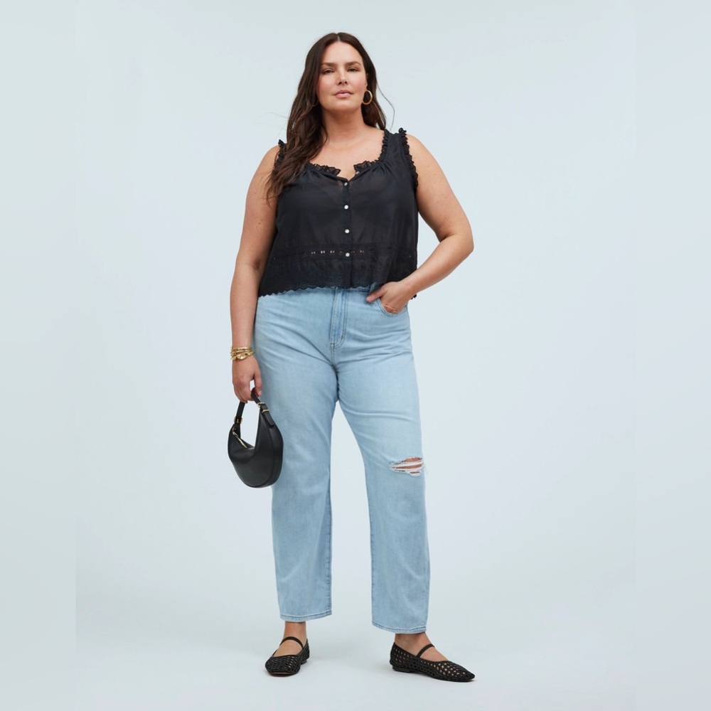 NWT Madewell 90’s Straight Jean 33 needs to be washed liquid spilled on front